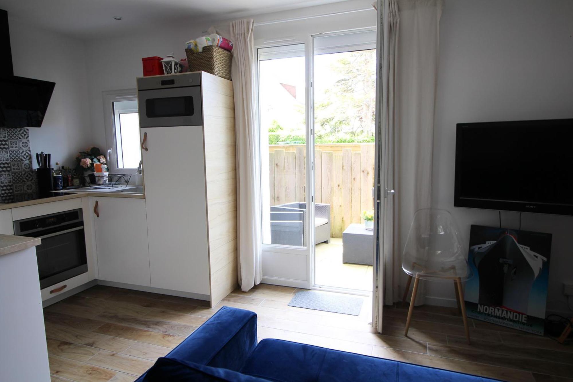 Appartement Avec Terrasse Privee, Plage A Pied Saint-Aubin-Sur-Mer  Exteriör bild